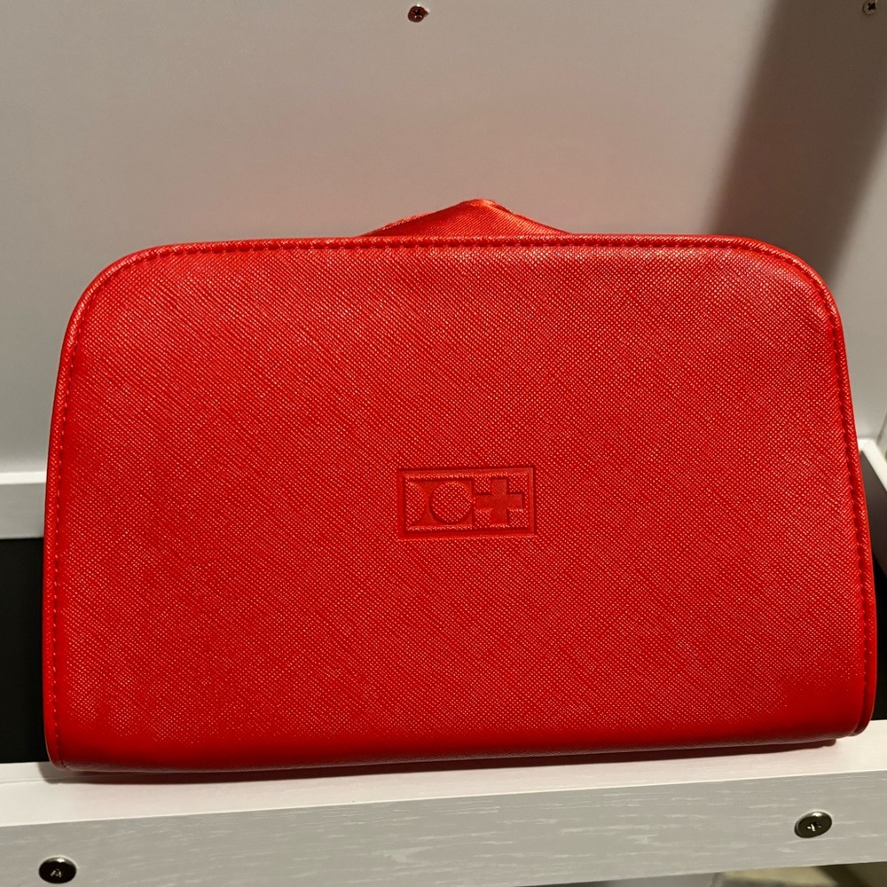 Cellcosmet makeup bag. Brand new